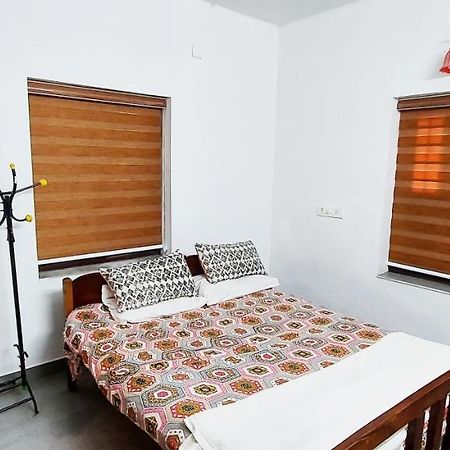 Forestay -3 Bhk Villa Kochi Pallipuram Eksteriør billede